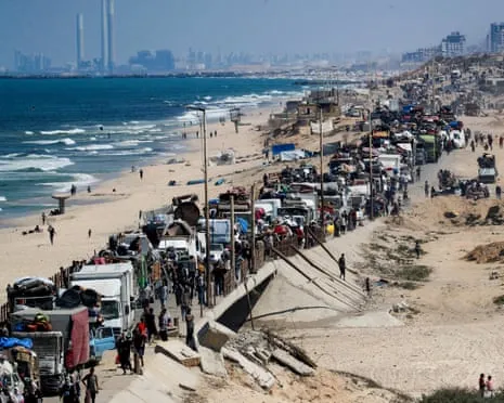 Israeli Forces Announces Short-Term Safe Passage for Gaza City Civilians