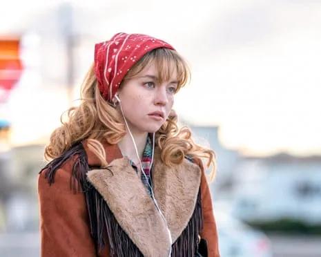 The Americana Film Review: The Star-Studded Cast Headlines a Highly Engaging Crime Drama